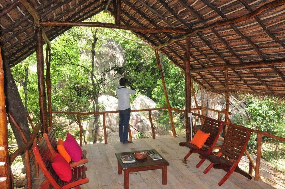 Villa Back Of Beyond - Pidurangala à Sigirîya Extérieur photo